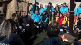 Bakan Koca, ilk sahurunu Hatay’da sağlık çalışanları ile yaptı