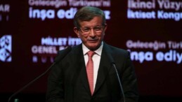 Ahmet Davutoğlu: Akademisyenlerin maaşlarına yapılacak zam, Millet İttifakı olarak yapacağımız ilk işlerden biri olacak