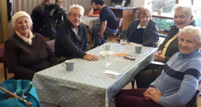 Enerji faturaları: Bu kış İngiltere’de 500 bin kişi ‘ısınma odalarını’ kullandı