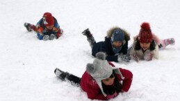 Meteroloji’den Pazartesi için yoğun kar ve sağanak uyarısı! Okullar tatil olacak mı? İlk haber geldi…